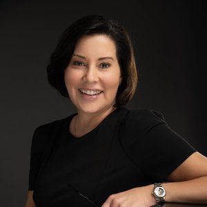 Meet your Posher, Leanne